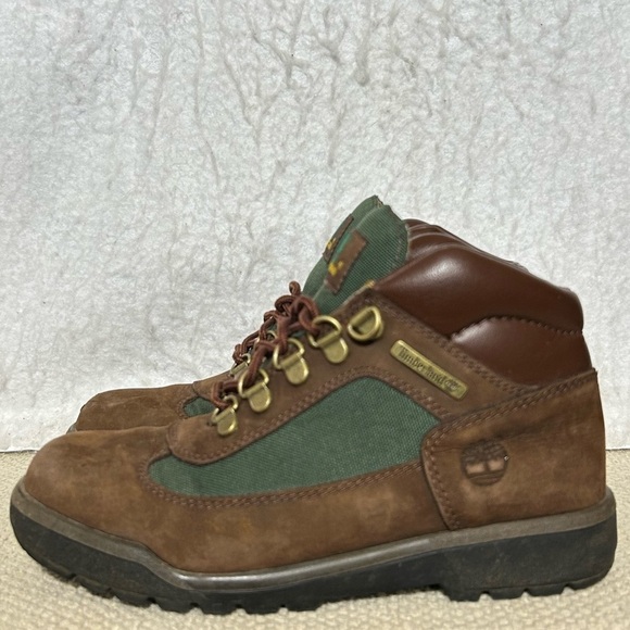 Timberland Boys Brown/Green Field Leather Waterproof Hiking Boots Shoes SZ 3.5 - Picture 2 of 12
